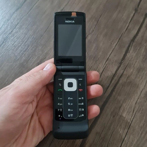 Nokia 6650 fold