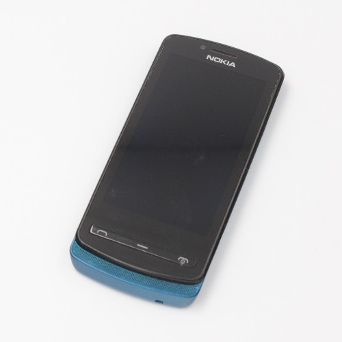 Nokia 700